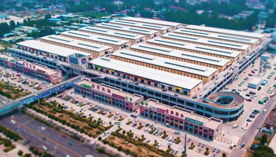 Nhập sỉ nước ngọt tại chợ đầu mối Trung Quốc