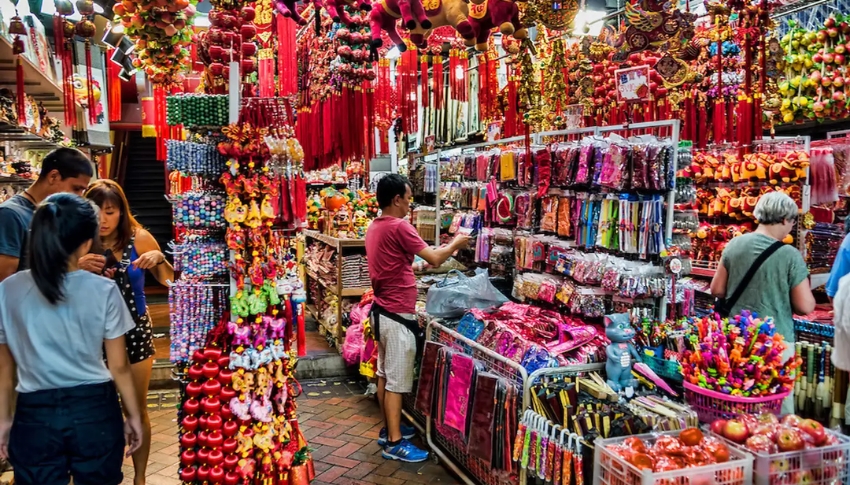 Chợ đồ lưu niệm, đồ chơi