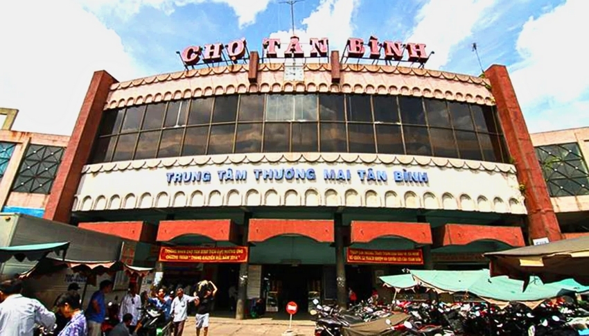 Chợ Tân Bình chuyên bán sỉ các mặt hàng thời trang