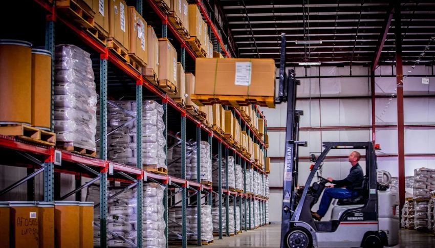Thời gian vận chuyển từ kho Shopee Nghĩa Ô về Việt Nam mất bao lâu?