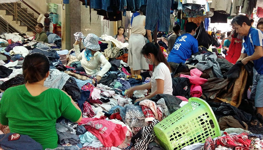 Nhược điểm của quàn áo hàng thùng